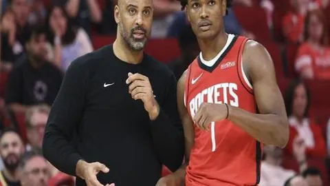 伏明霞47岁近况：微胖身材，与70岁老公感情甜蜜，女儿美貌出众